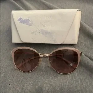 MICHAEL Michael Kors | Accessories | Michael Kors Key  display picture 3